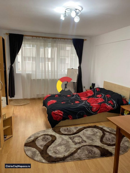 Închiriez apartament cu o cameră în zona Calea Turzii