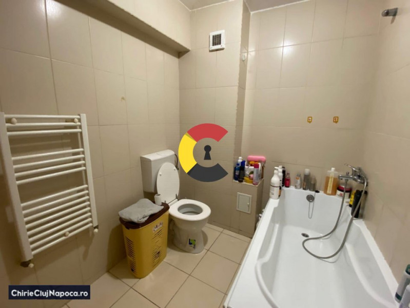 Închiriez apartament cu o cameră în zona Calea Turzii