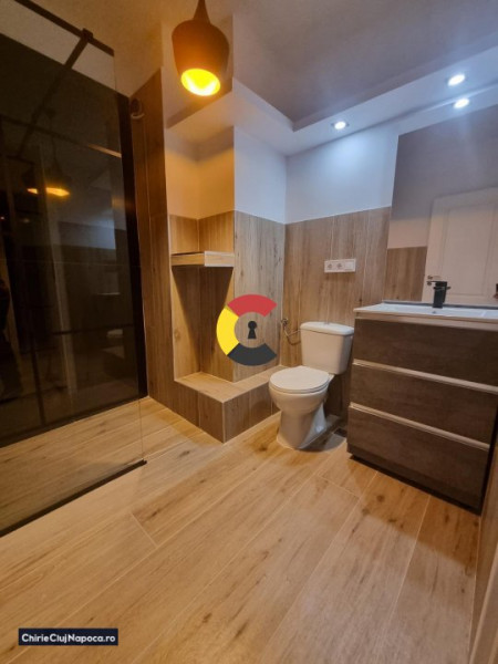 Ap. modern cu nisa de dormit-parcare-balcon, parcul poligon, Floresti