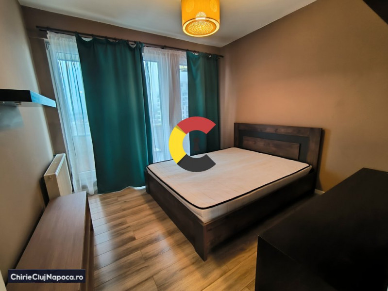 Apartament  fain (living-bucatarie, dormitor) str Calea Turzii 