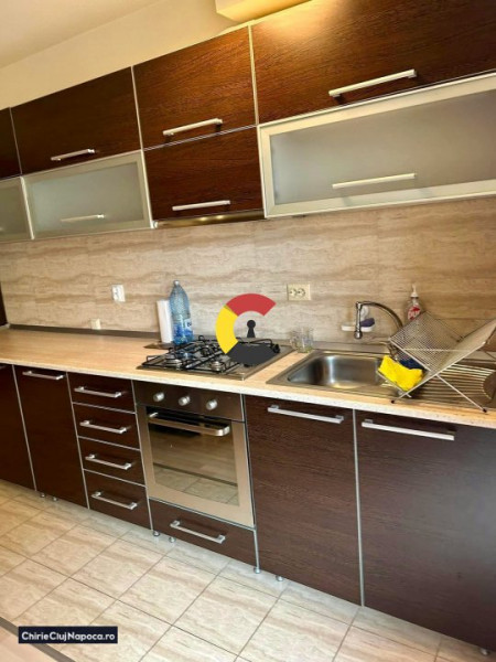 Apartament spatios cu 2 camere, garaj, cartier Europa