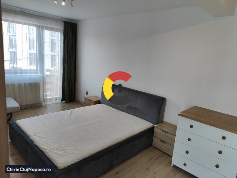 Apartament spatios cu 3 camere pe 2 nivele si acces curte, MARASTI