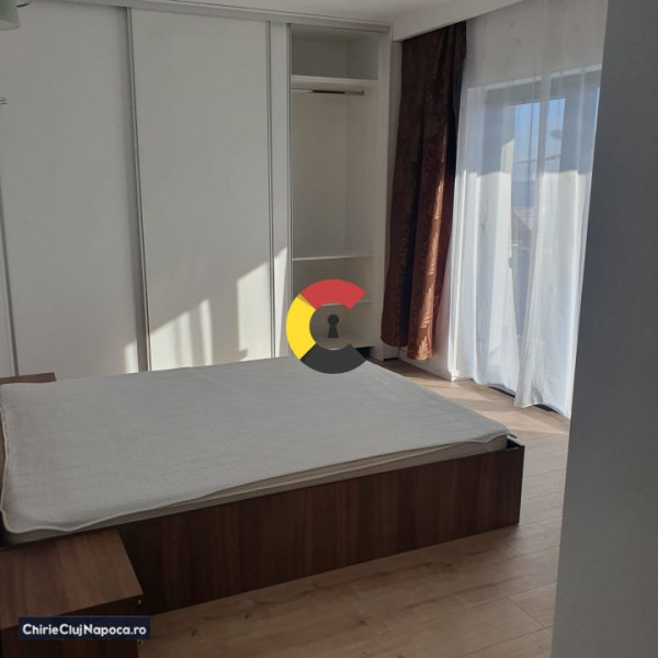 Duplex nou, Dambu Rotund, 15 min. cu masina de Centru, garaj dublu