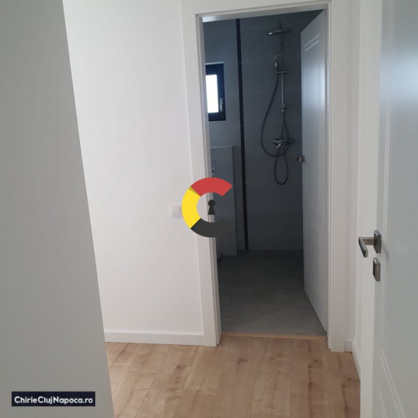 Duplex nou, Dambu Rotund, 15 min. cu masina de Centru, garaj dublu