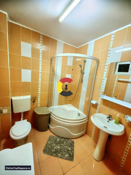 Apartament spațios cu 2 dormitoare și parcare! Cartier MANASTUR 