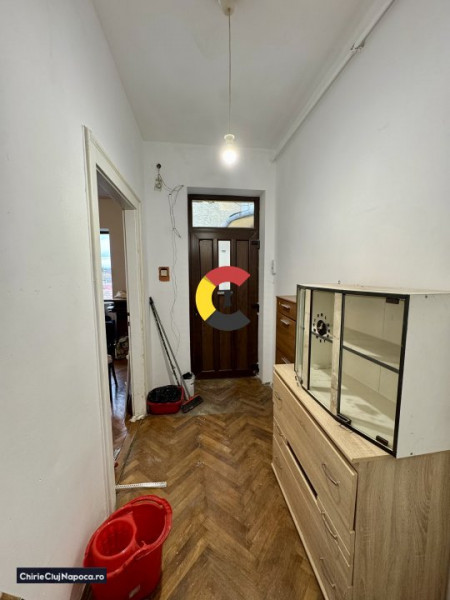 Apartament fain cu 2 camere si 2 bai, SEMICENTRAL, zona Horea