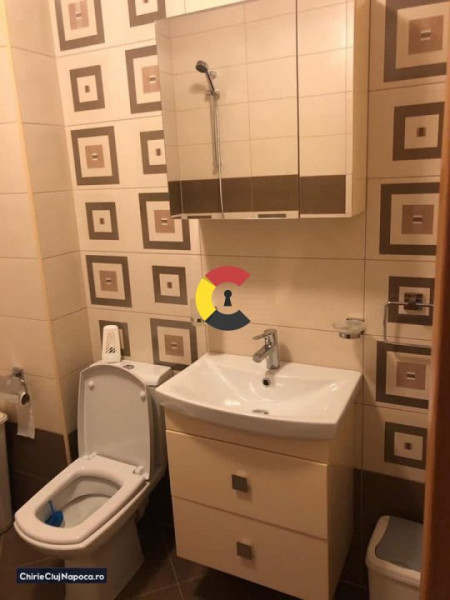 Ap cu 2 camere decomandate + living | cart Mărăști | zona cu magazine