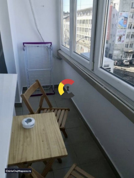 Apartament fain cu 2 dormitoare dec., Centru, zona Piata Mihai Viteazul, balcon
