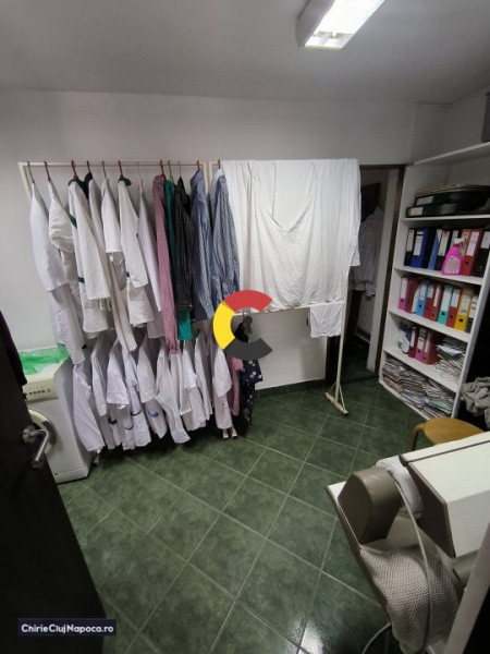 Spatiu pretabil pentru birouri, atelier, masaj, situat in Centru.