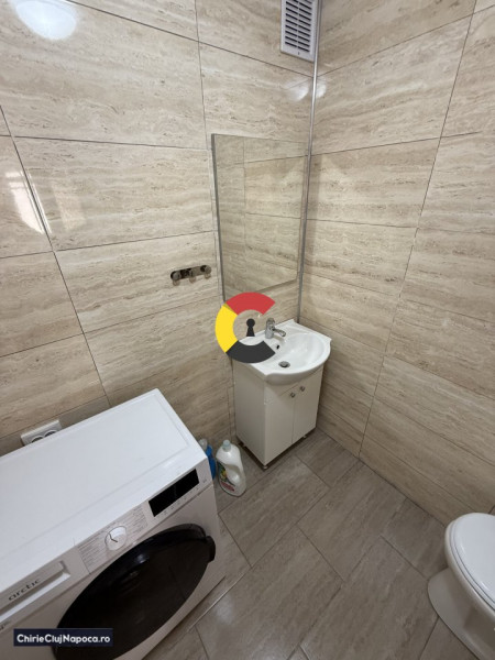 Ap cu 2 camere + 2 băi | parcare curte | intrare din curte | Plopilor