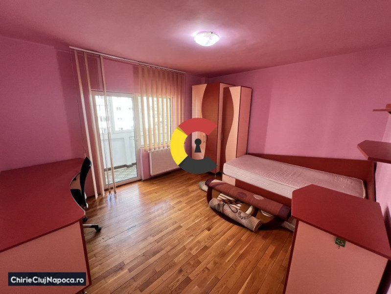 Ap.3 camere decomandate pe Bdl.Dorobantilor | loc de parcare privat|