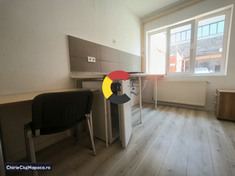 Garsoniera micuta studenteasca situata in Centrul Clujului