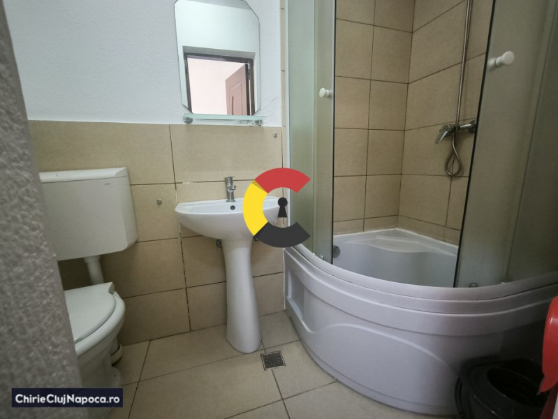 Garsoniera micuta studenteasca situata in Centrul Clujului