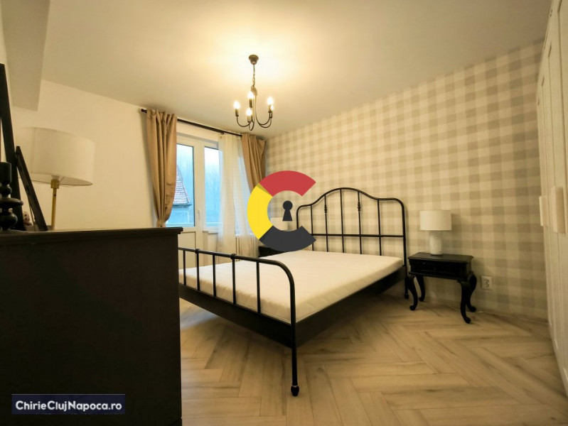 Apartament elegant cu 2 camere + balcon, vizavi de Parcul Central