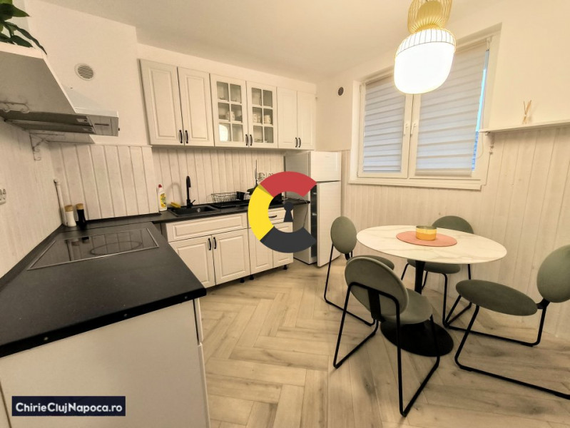 Apartament elegant cu 2 camere + balcon, vizavi de Parcul Central