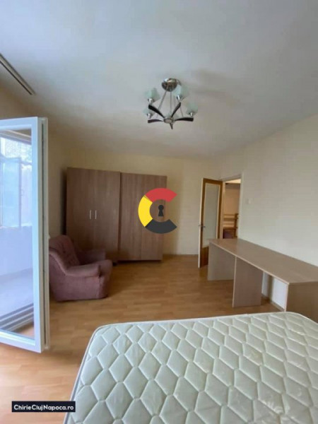 Ap cu 3 camere decomandate | zona Parc Babeș  - Plopilor