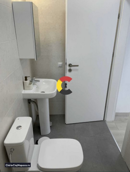 Apartament frumos cu 3 camere, 2 dormitoare, 2 bai, Calea Turzii
