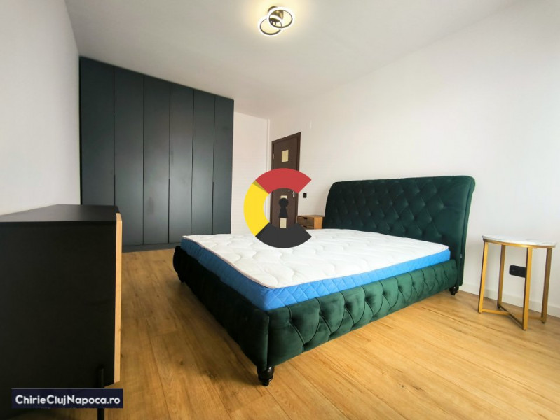 Apartament renovat cu 3 camere + parcare, zona 18 Gym/Elf Buna Ziua