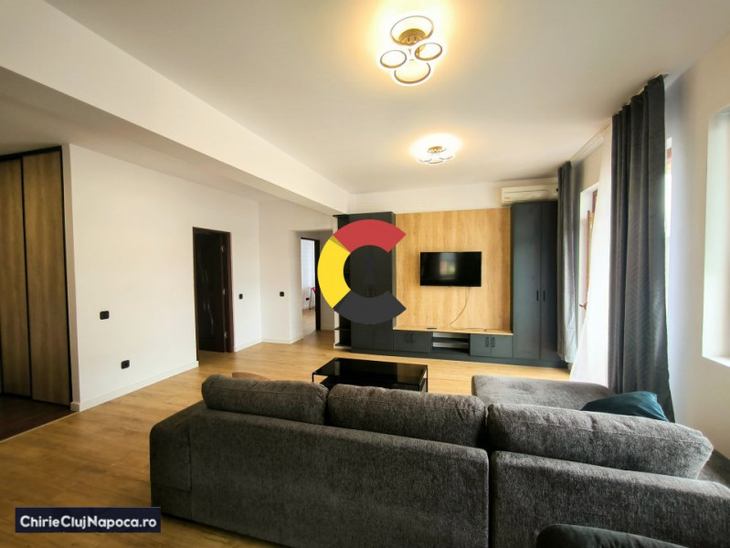 Apartament renovat cu 3 camere + parcare, zona 18 Gym/Elf Buna Ziua