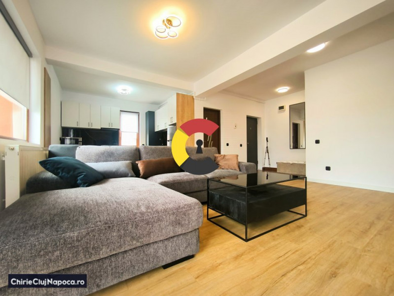 Apartament renovat cu 3 camere + parcare, zona 18 Gym/Elf Buna Ziua