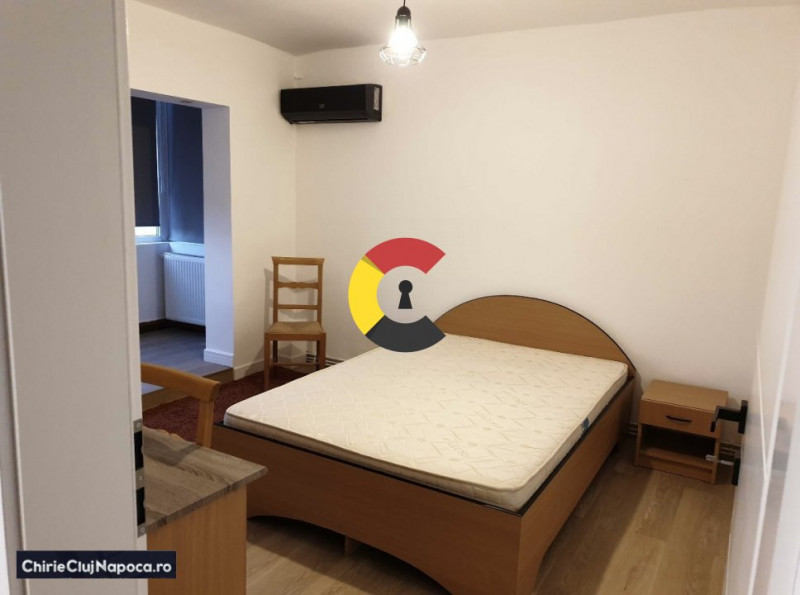 Apartament cu 2 dormitoare decomandate, Central, zona Piata Cipariu