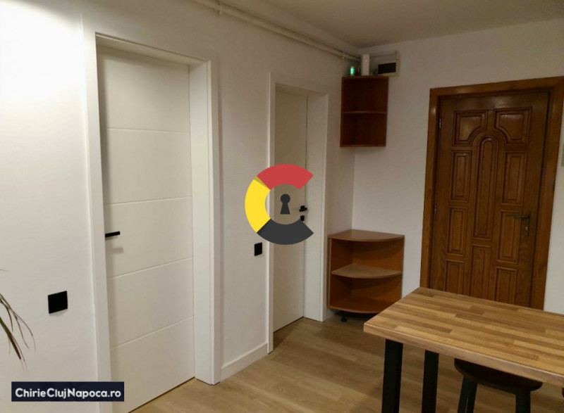 Apartament cu 2 dormitoare decomandate, Central, zona Piata Cipariu