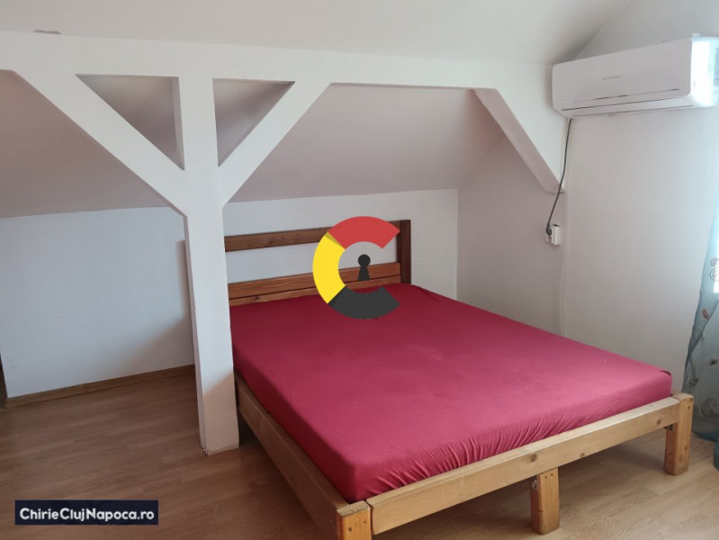 Apartament cu 2 camere decomandate cu acces la curte!