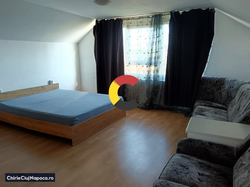 Apartament cu 2 camere decomandate cu acces la curte!