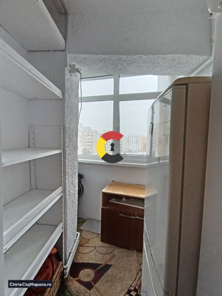 Apartament ideal ca si investiție - 2 camere decomandate - Zona McDonald's!