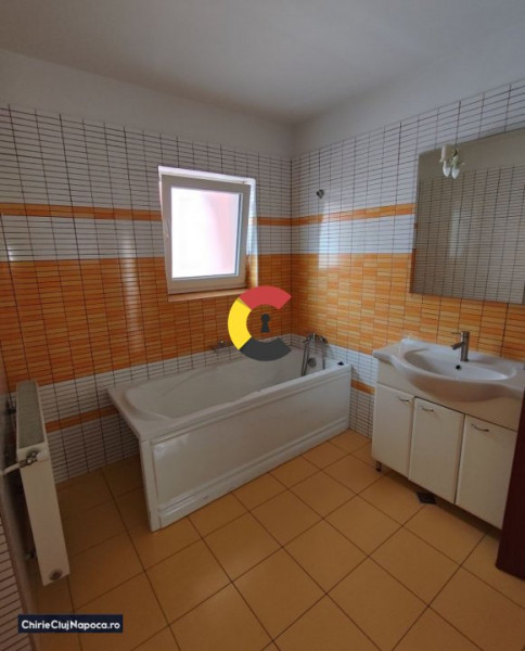 Parte Duplex pe două nivele în cartierul Manastur• Parțial mobilat 