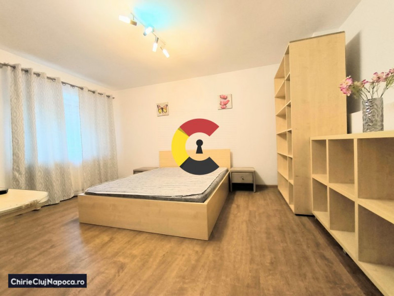 TUR VIRTUAL - Garsonieră faina cu centrală proprie, str Horea/Centru