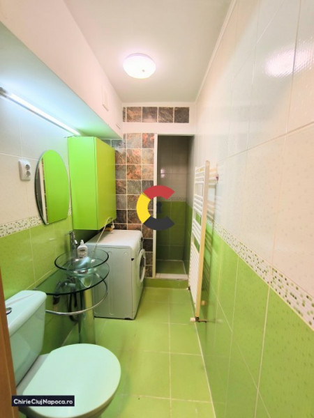 TUR VIRTUAL - Garsonieră faina cu centrală proprie, str Horea/Centru