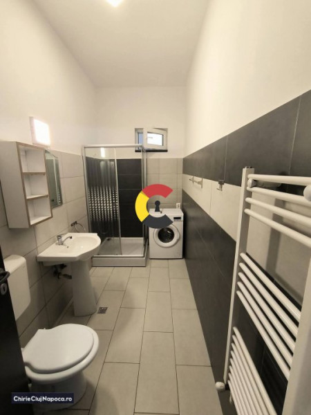 Ap cu 2 camere + curte proprie, bloc nou, parcare, str Margaului 