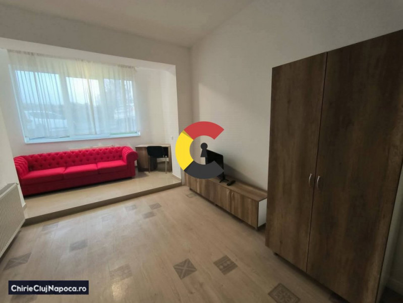 Ap cu 2 camere + curte proprie, bloc nou, parcare, str Margaului 