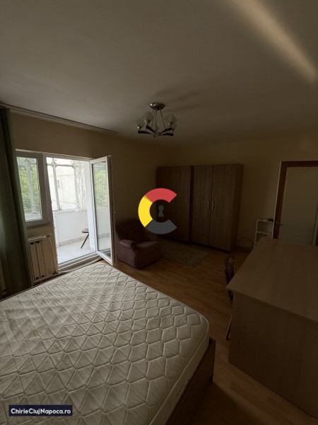 Ap. cu 3 camere separate + balcon | zona Parcul Babeș - Plopilor 