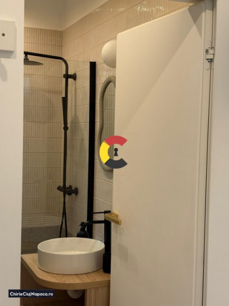Apartament exclusivist la prima inchiriere, Adrei Muresanu!