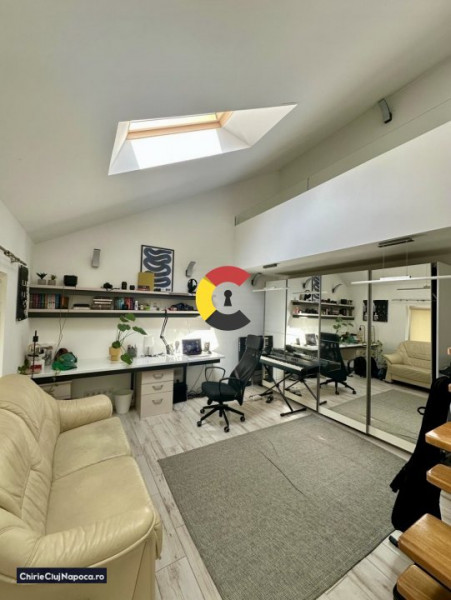 Casa de inchiriat, Semicentral, zona UBB