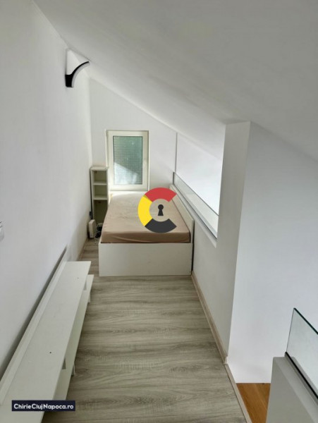 Casa de inchiriat, Semicentral, zona UBB