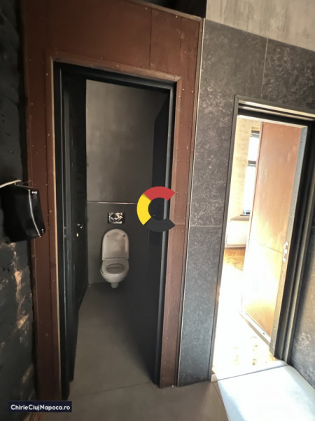 Se inchiriaza spatiu comercial in zona piata muzeului ! 