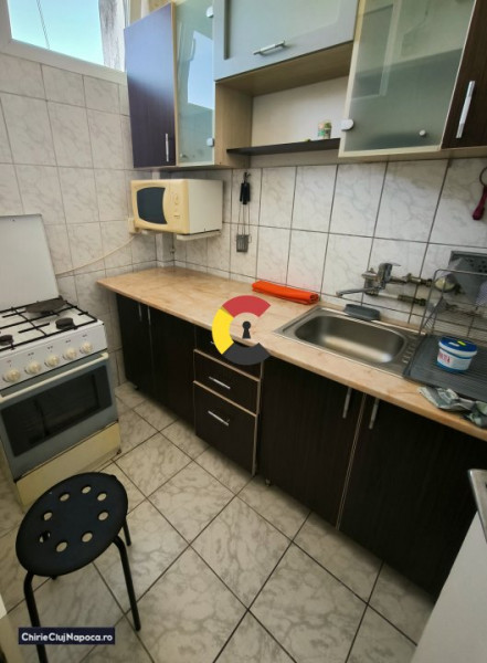 Garsoniera cu balcon, Cartier Manastur, 4-5 stații de Centru 