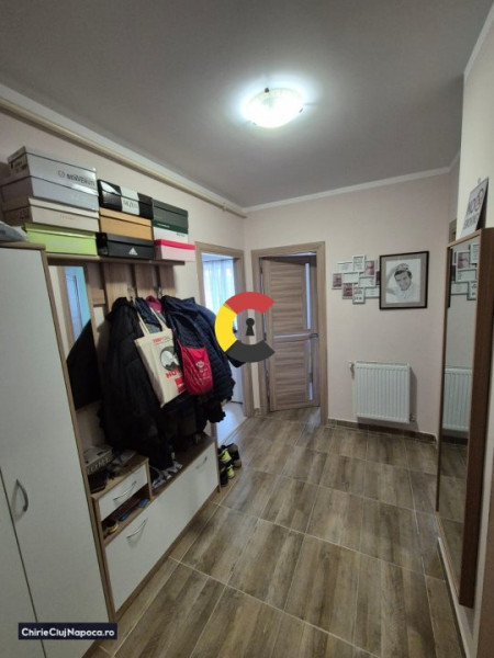 Apartament cu 2 camere decomandate, zona Piata 1 Mai