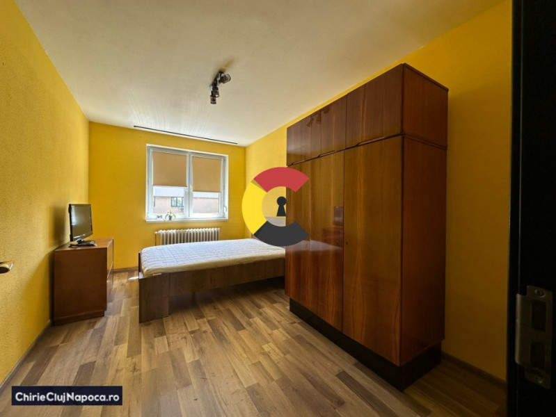 Apartamrent ideal studenti -  3 dormitare, 5 minute de FSEGA si Iulius MALL!