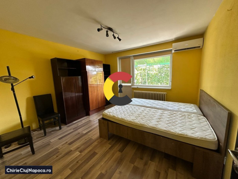 Apartamrent ideal studenti -  3 dormitare, 5 minute de FSEGA si Iulius MALL!