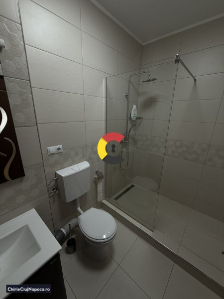 Ap cu living + nișă| parcare | zona semicentrală- Piața Mihai Viteazul