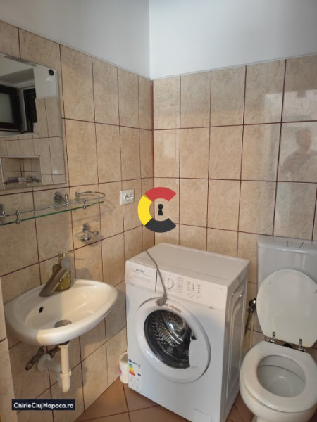 Casa individuală cu 2 camere în Centrul Orașului langa UMF