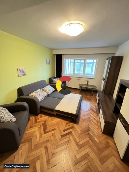 Închiriez apartament cu 3 camere decomandate în Gheorgheni