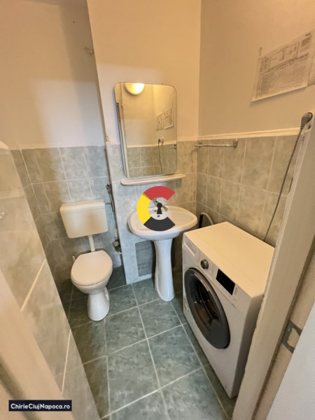 Închiriez apartament cu 3 camere decomandate în Gheorgheni