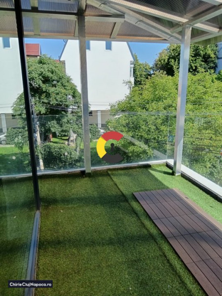 Apartament in zona UMF - In Contructie Tip Vila cu acces la curte!