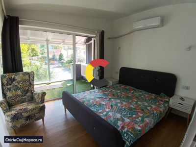 Apartament in zona UMF - In Contructie Tip Vila cu acces la curte!
