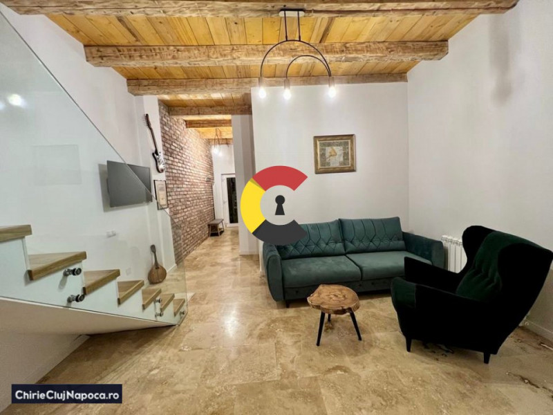 Casa cu 4 camere, 3 dormitoare, 2 bai, terasa, zona Piata 1 Mai